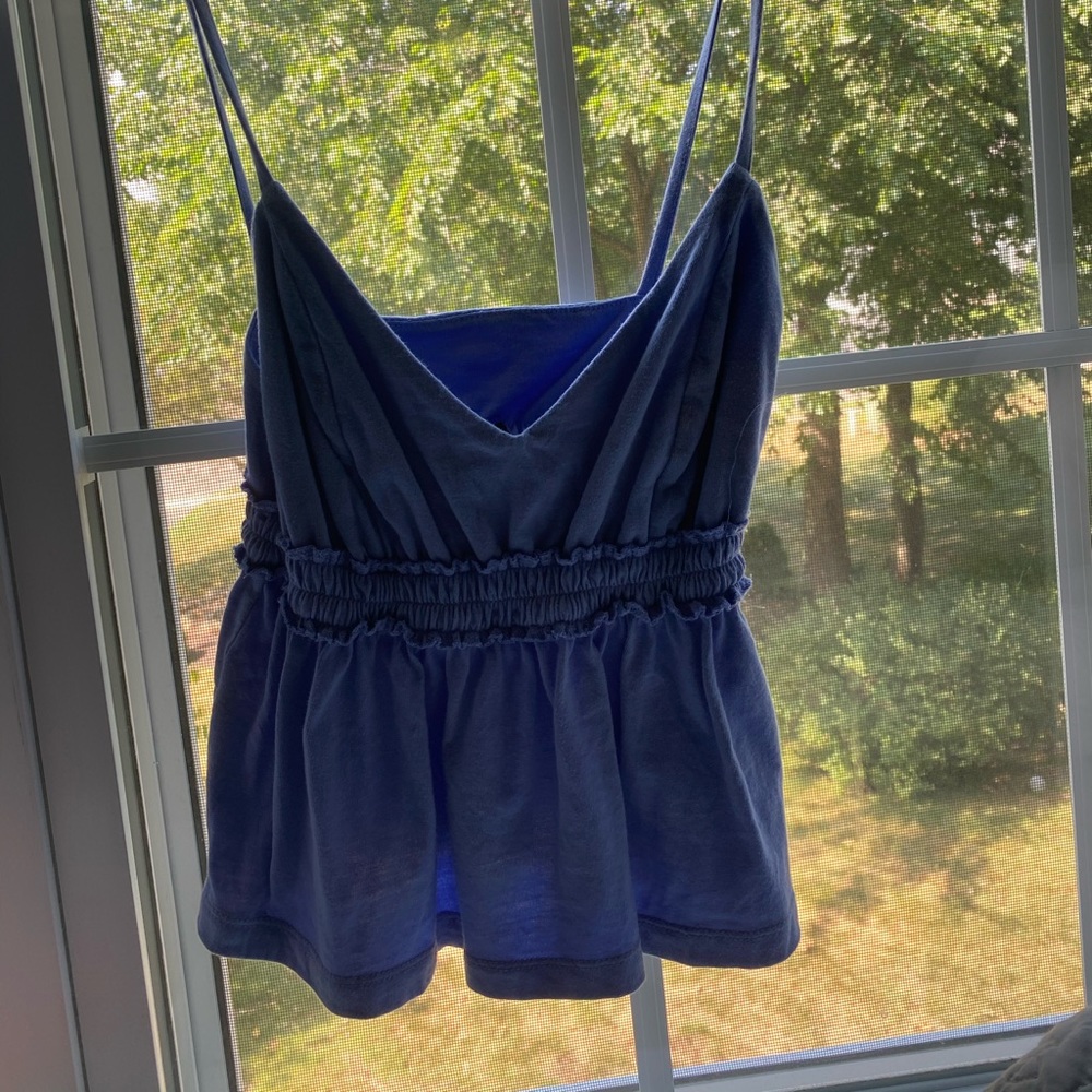blue crop top